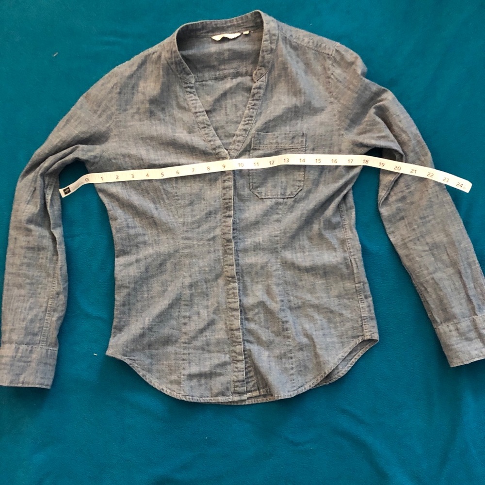 Dockers women’s jean button blouse